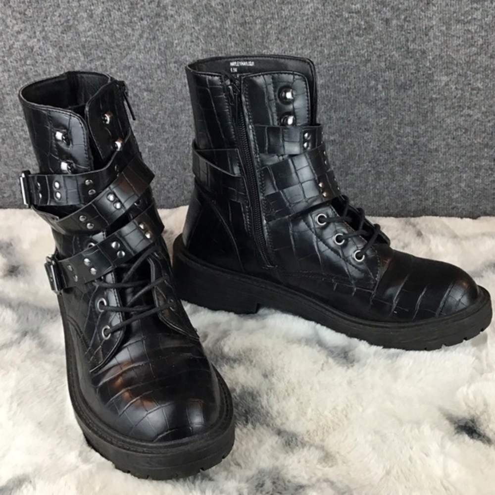 Madden Girl‎ Black Croc-Embossed Women's Combat Boots 6.5 M